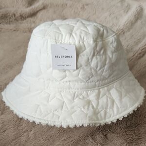 NWT American Eagle Reversible Quilted Star Pattern Hat Terry Cloth Beach Summer